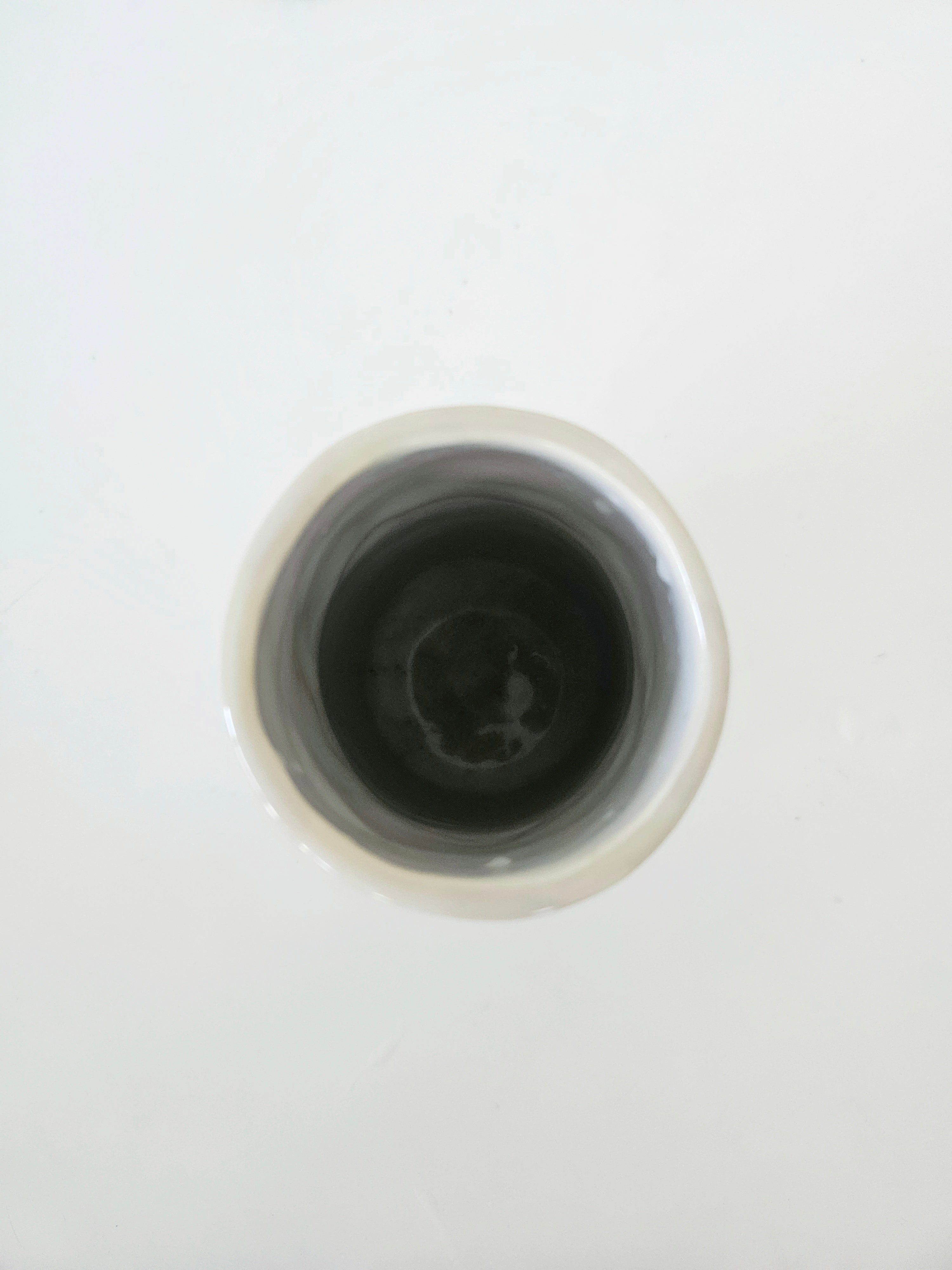 Eggshell swirl vase arrangement