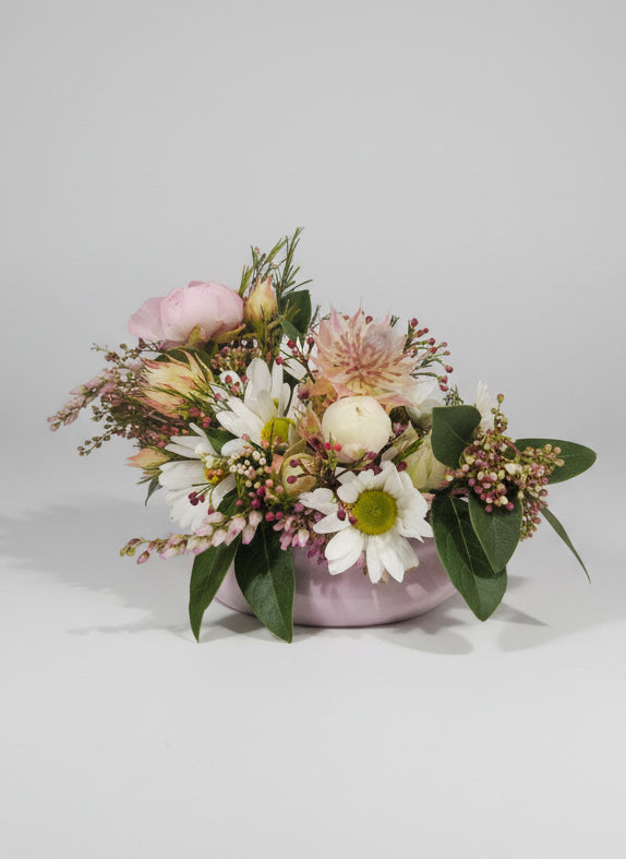 Floral arrangement with pink and white flowers
