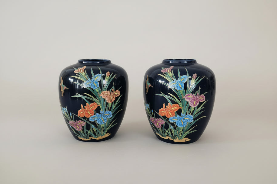 Blue Japanese art vases